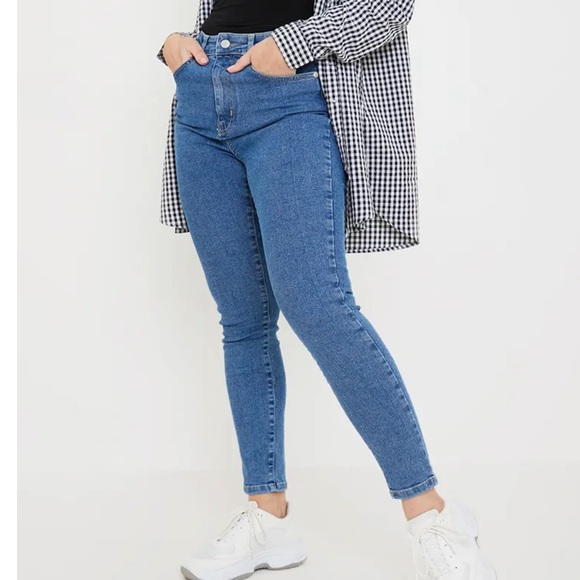 NEW In The Style CARYS WHITTAKER BLUE HIGH WAISTED STRETCH SKINNY JEANS - Picture 3 of 8